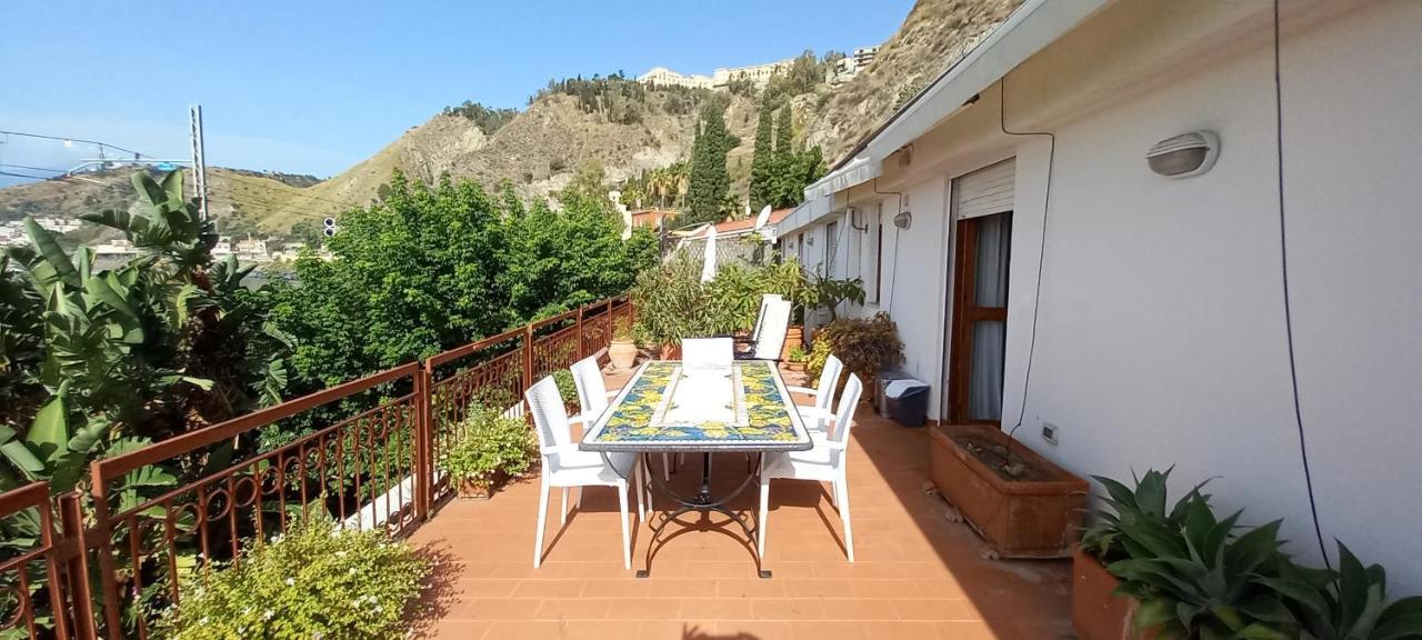 White Lotus Apartment تاورمينا المظهر الخارجي الصورة